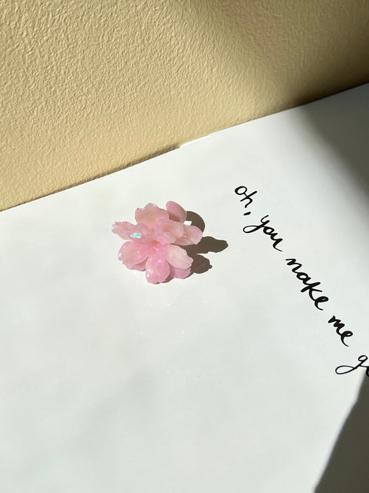 UV Sakura Ring in sunlight for cute floral ring styling by UNICOLOOM