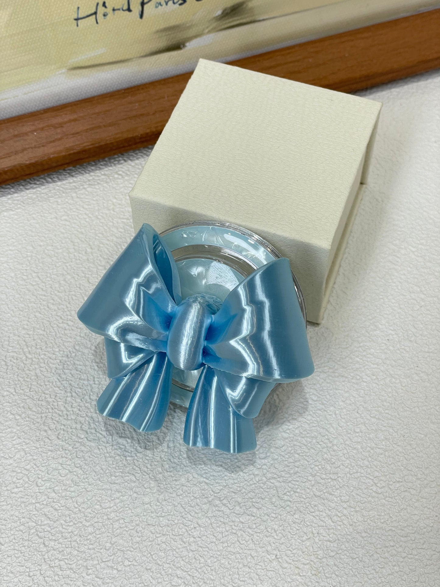 Silk Blue Bow Magnetic Phone Grip detail by UNICOLOOM